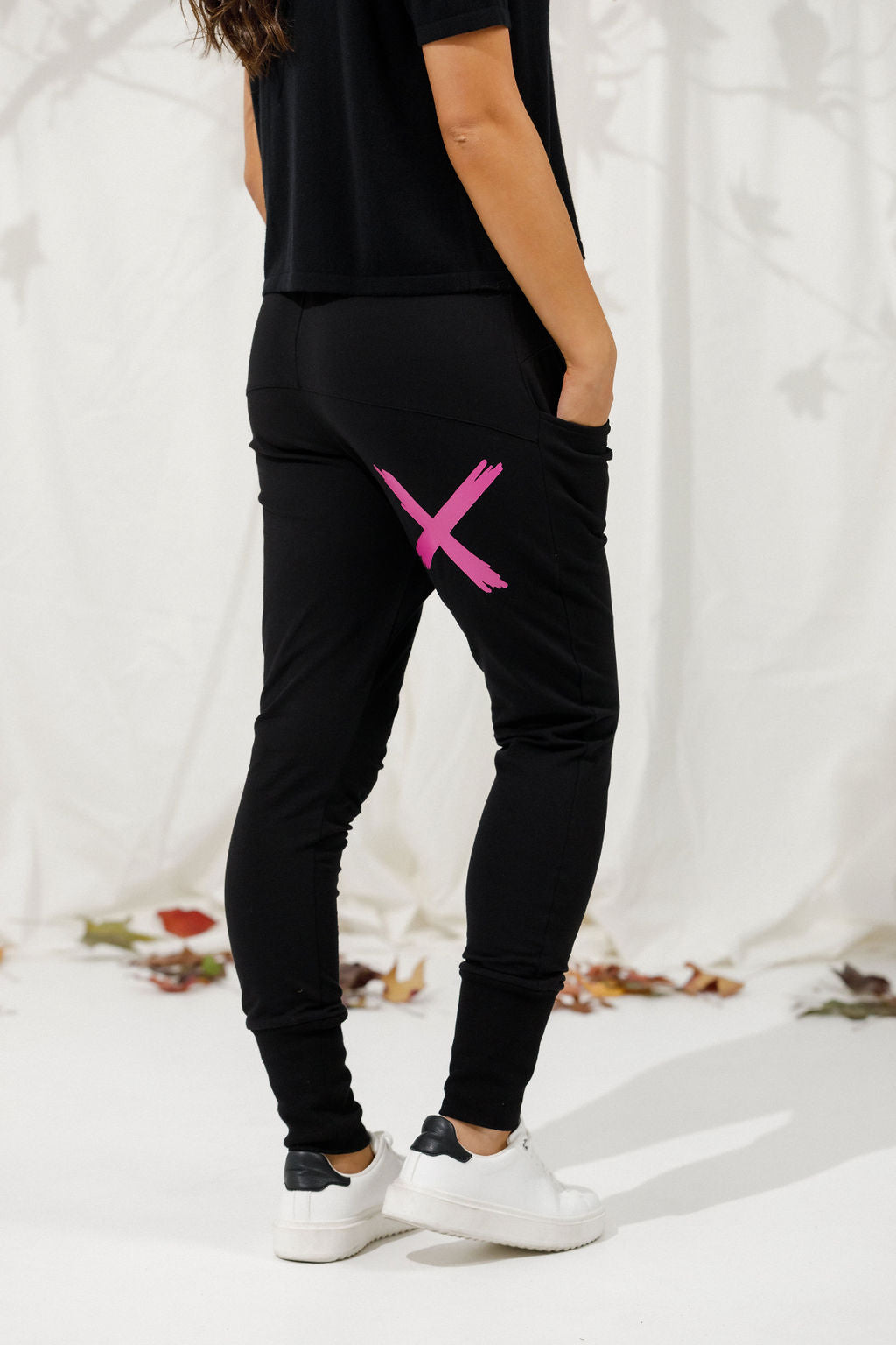 Apartment Pants Winter Weight Black With Orchid Damask X