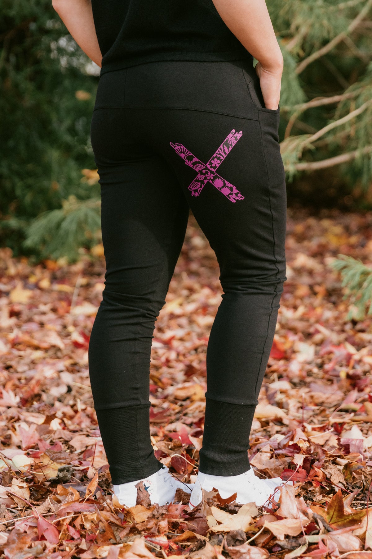 Apartment Pants Winter Weight Black With Orchid Damask X