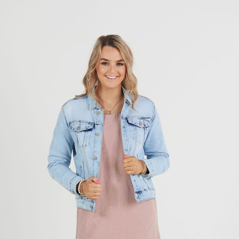 Classic Denim Jacket Snow Wash