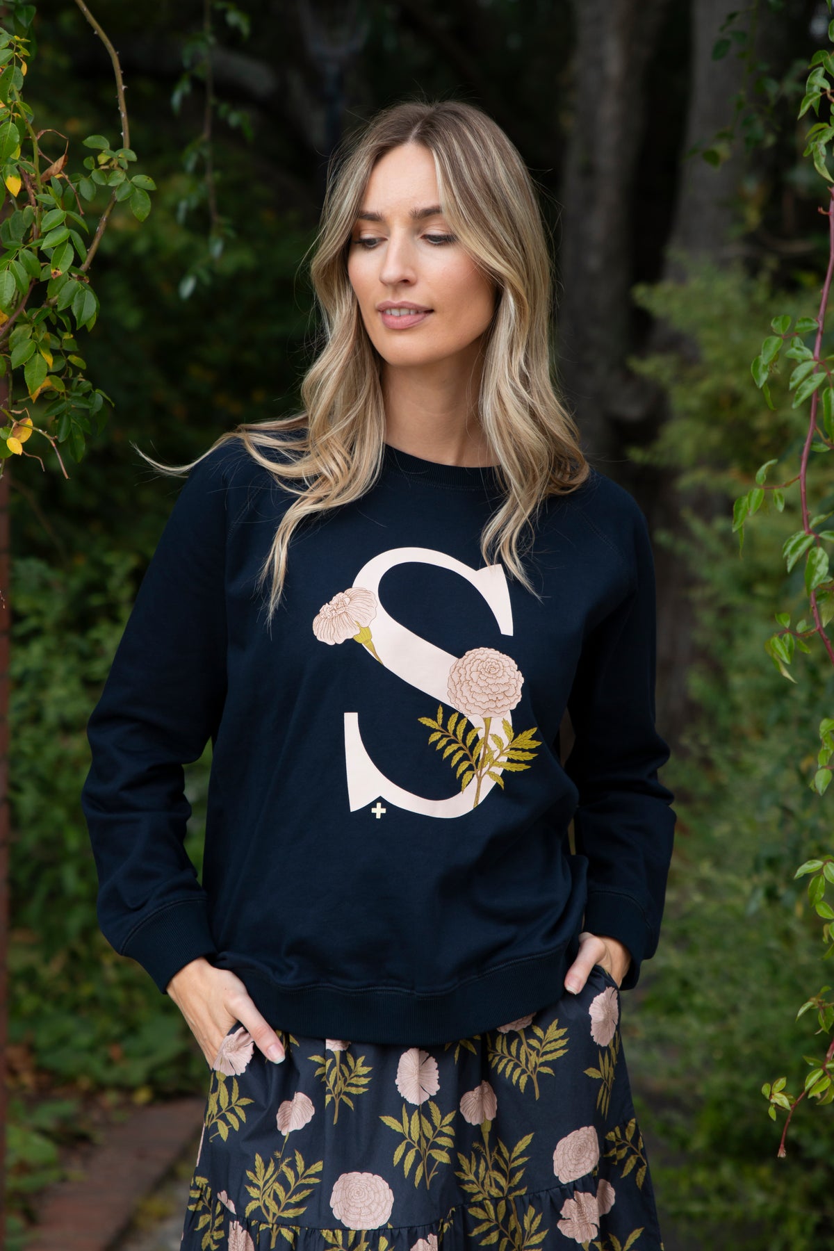 Classic Sweater Navy Flore