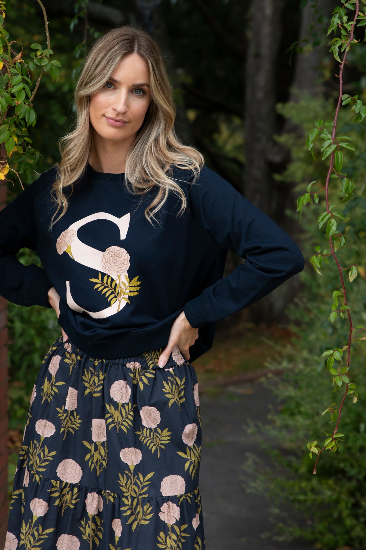 Classic Sweater Navy Flore