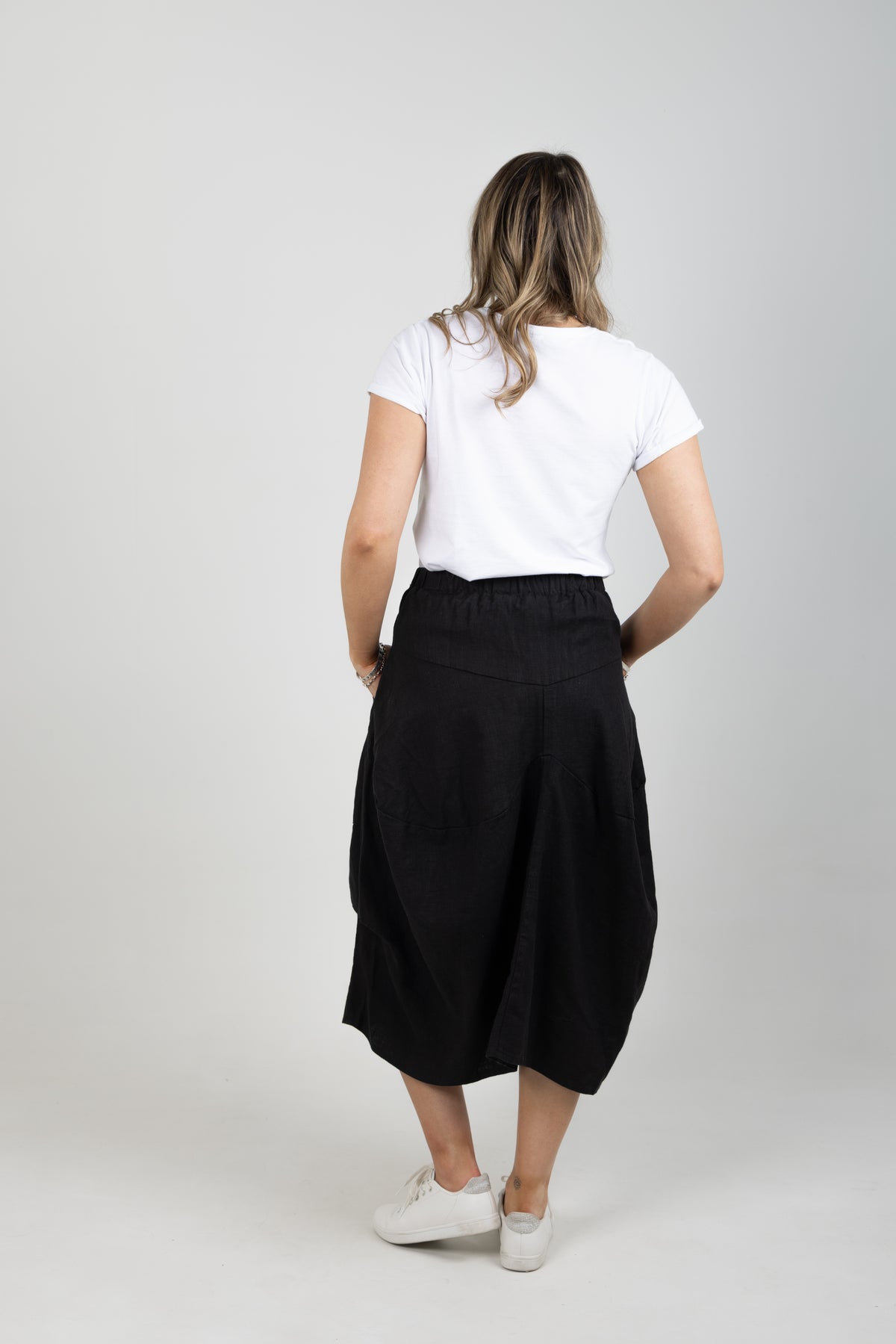 Milwaukee Fiesta Skirt Black in Slub Linen