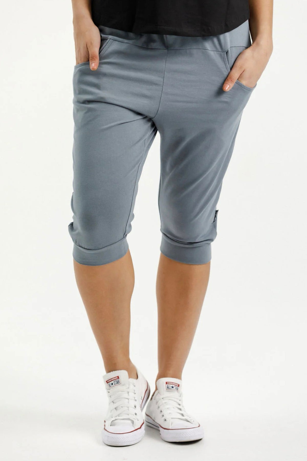 3/4 Apartment Pant Storm Grey With Sky X