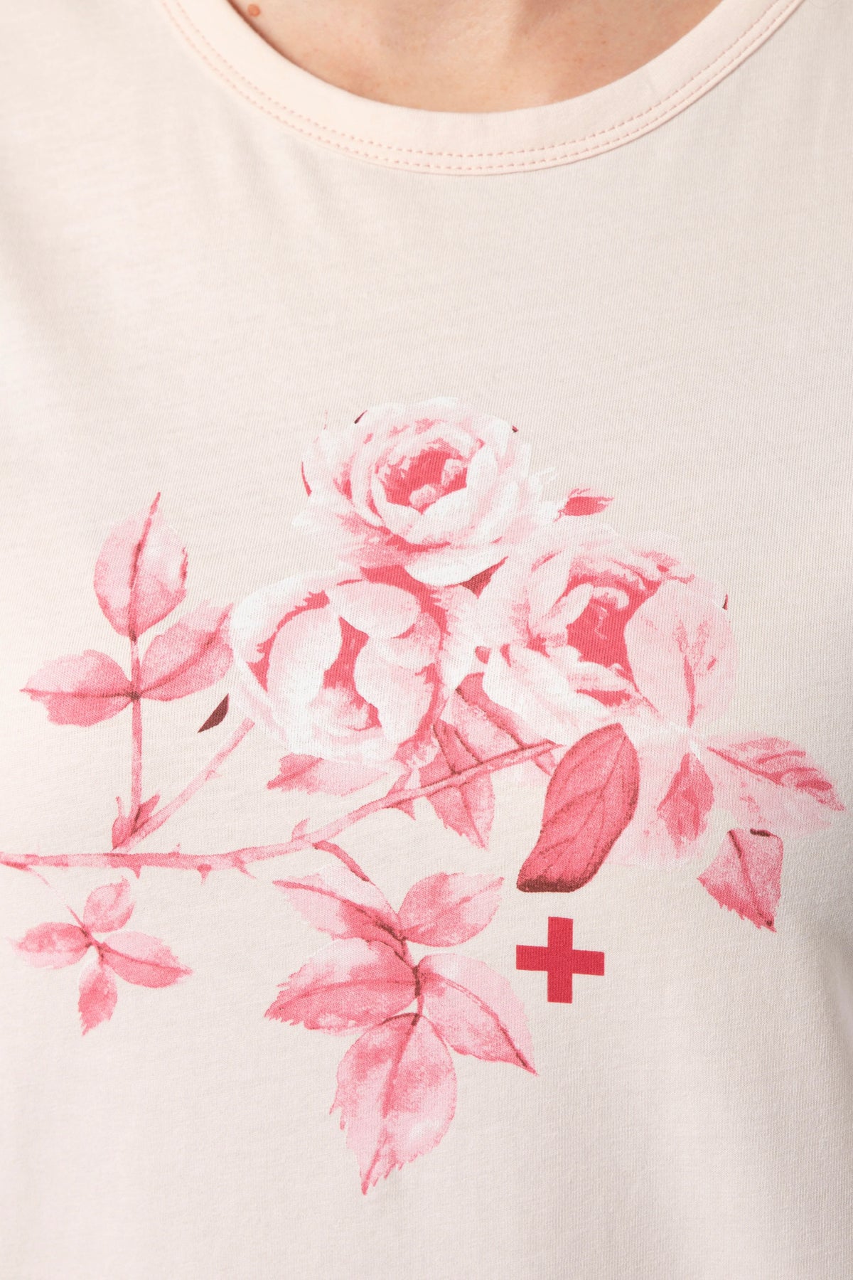 T-Shirt Blush Jolie Ruby Rose