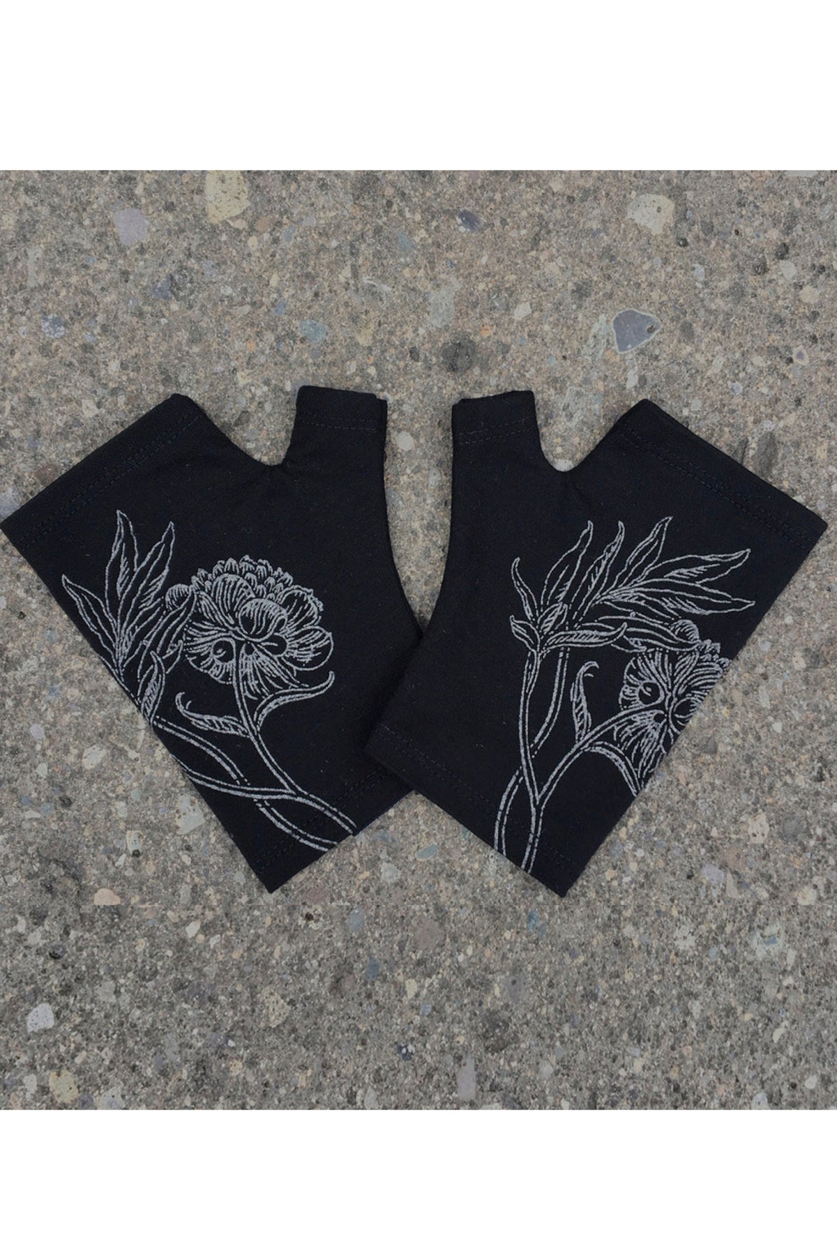 Hobo Length Black Peony Print Lead Fingerless Gloves