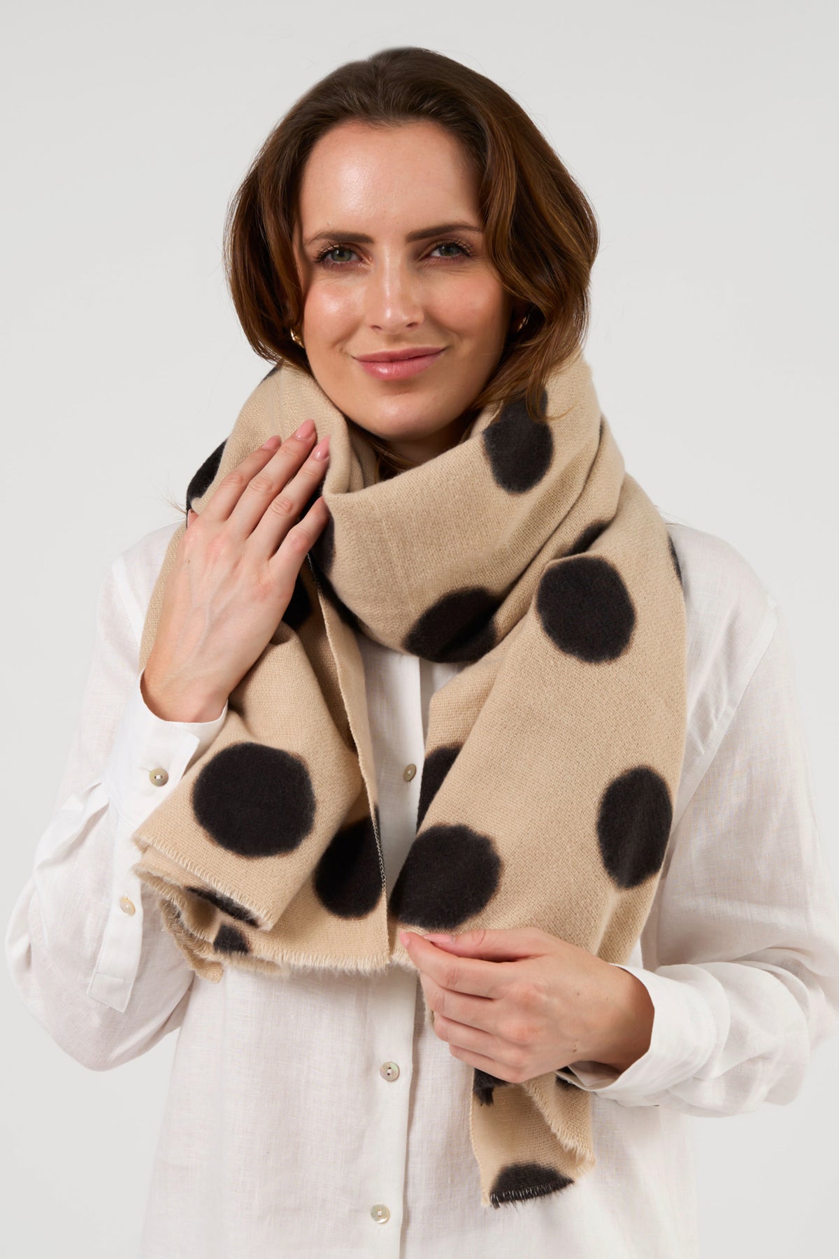 Scarf Dotty Beige/Black