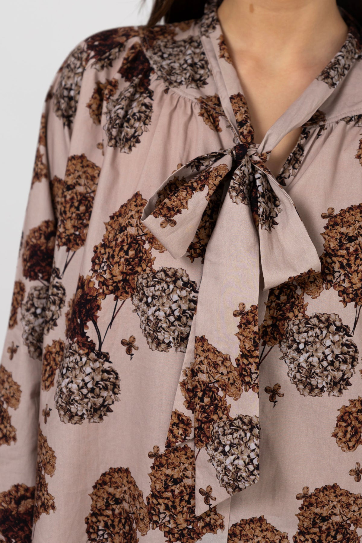 Bowie Blouse Blush Hydrangea